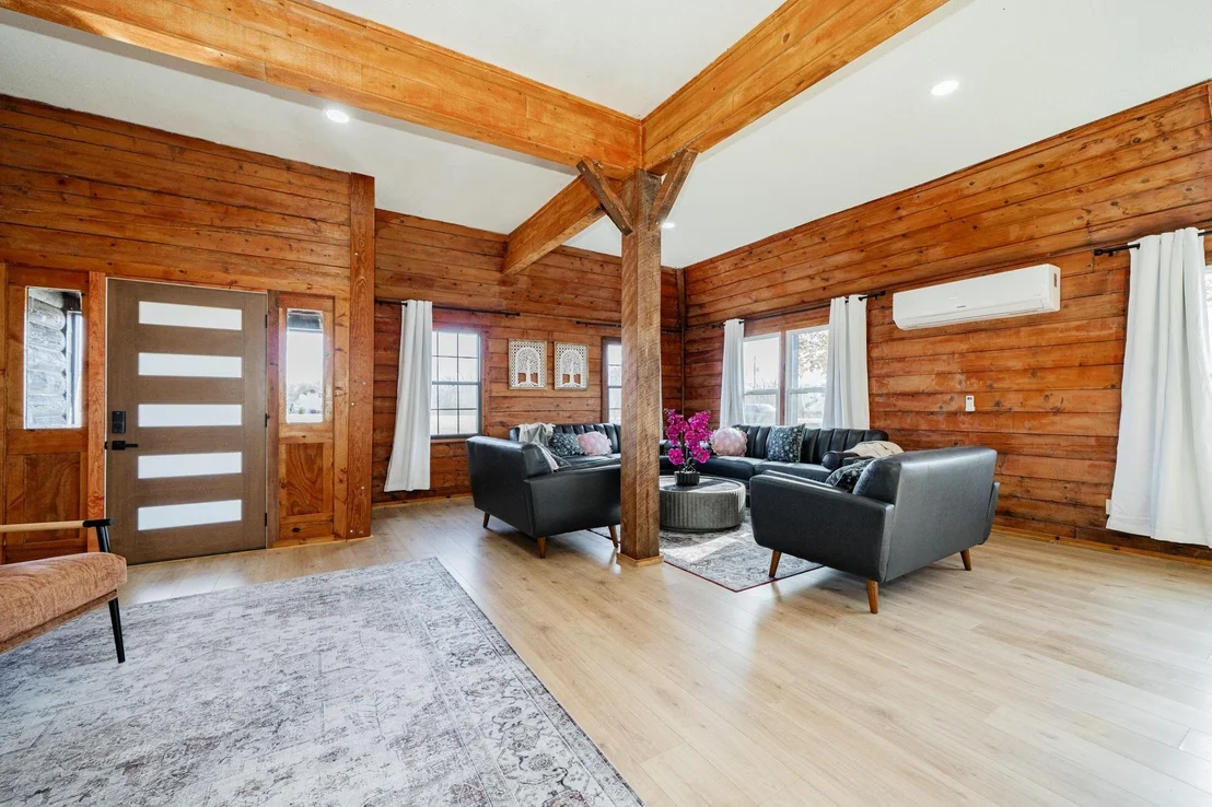Photo of 691 Bear Road