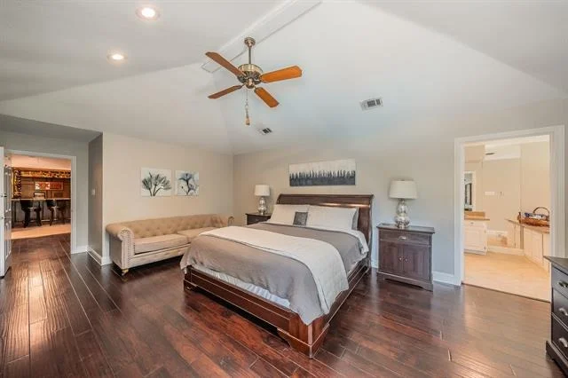 Photo of 1406 Riverview Drive