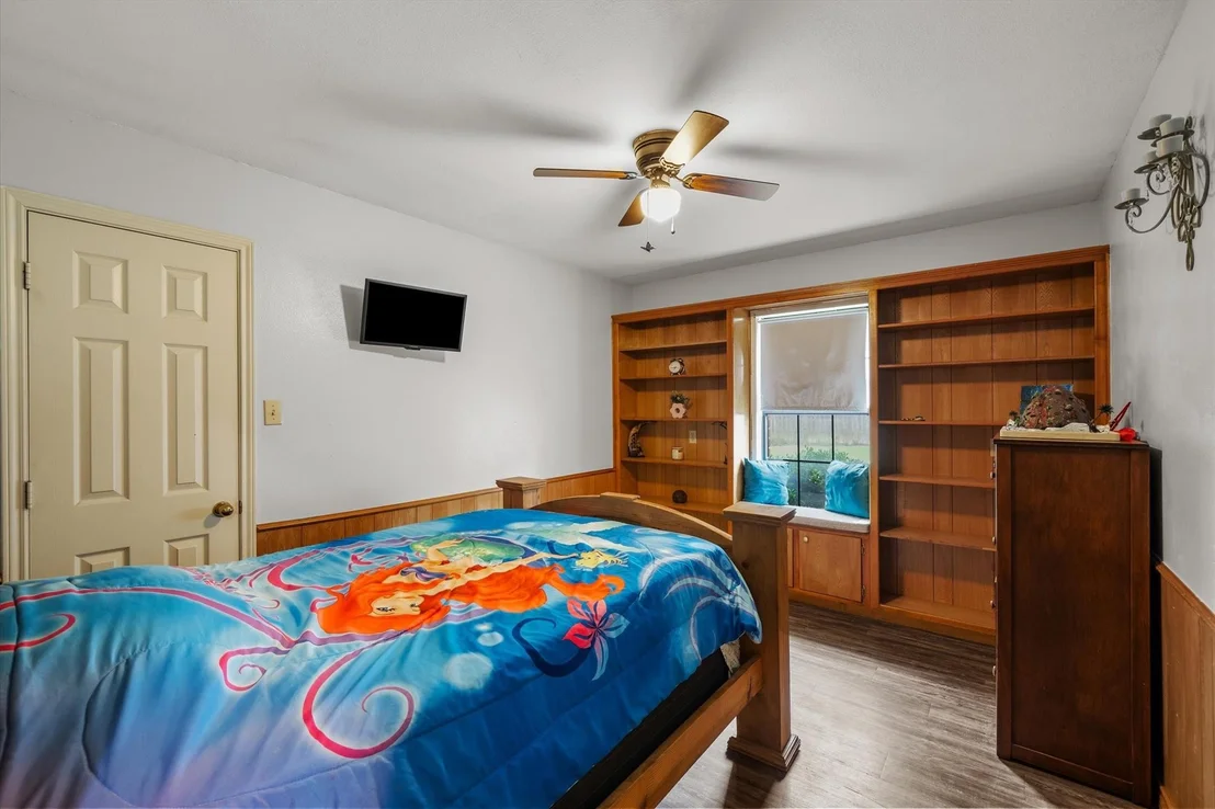 Photo of 163 Granada Square