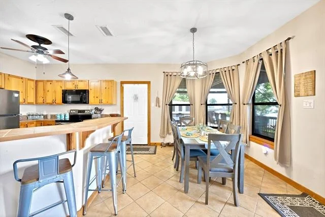 Photo of 110 Jeffrey Circle