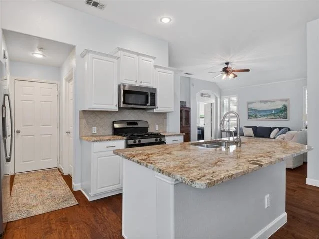 Photo of 1405 Cherokee Rose Trail