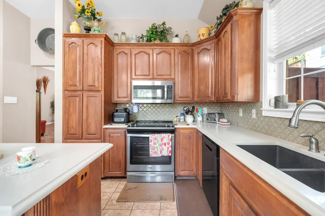 Photo of 18 Red Bluff Court