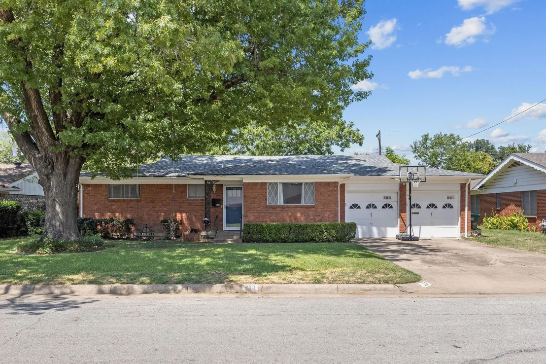 Photo of 2113 David Drive