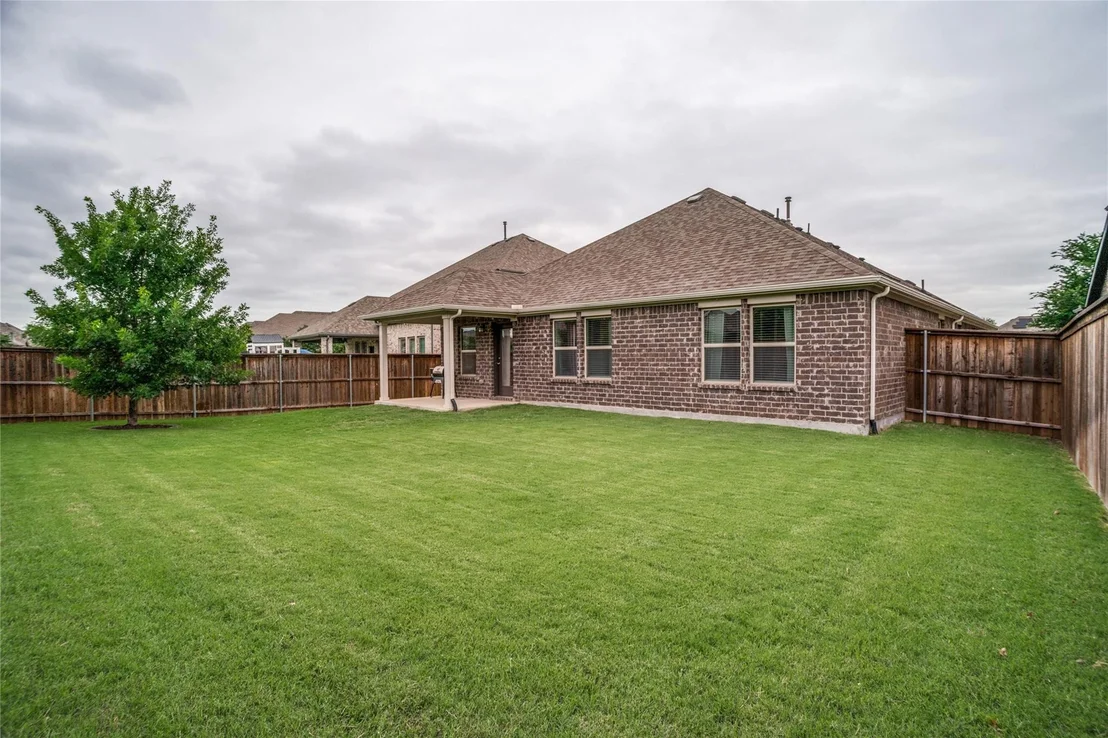 Photo of 925 Royal Lane