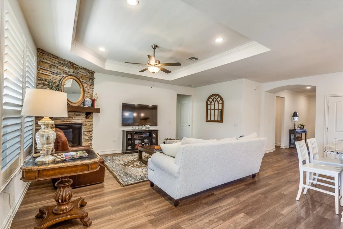 Photo of 424 Long Pines Drive
