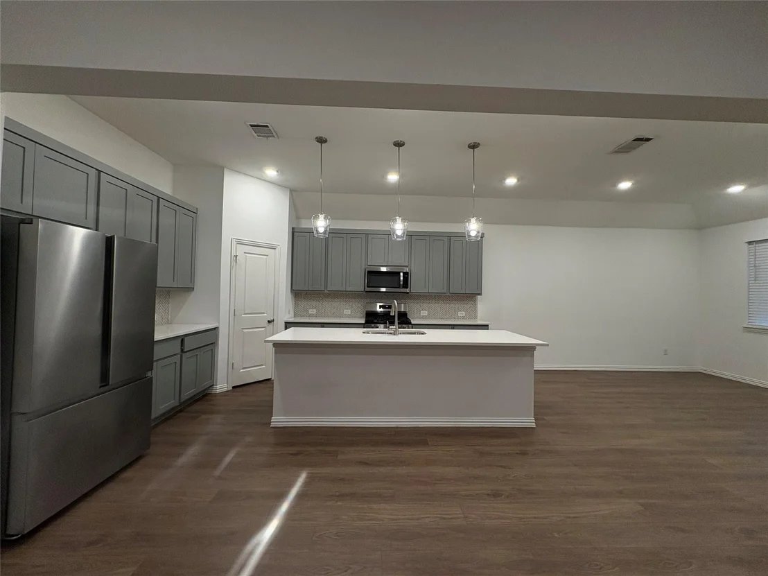 Photo of 1736 Everglades Drive