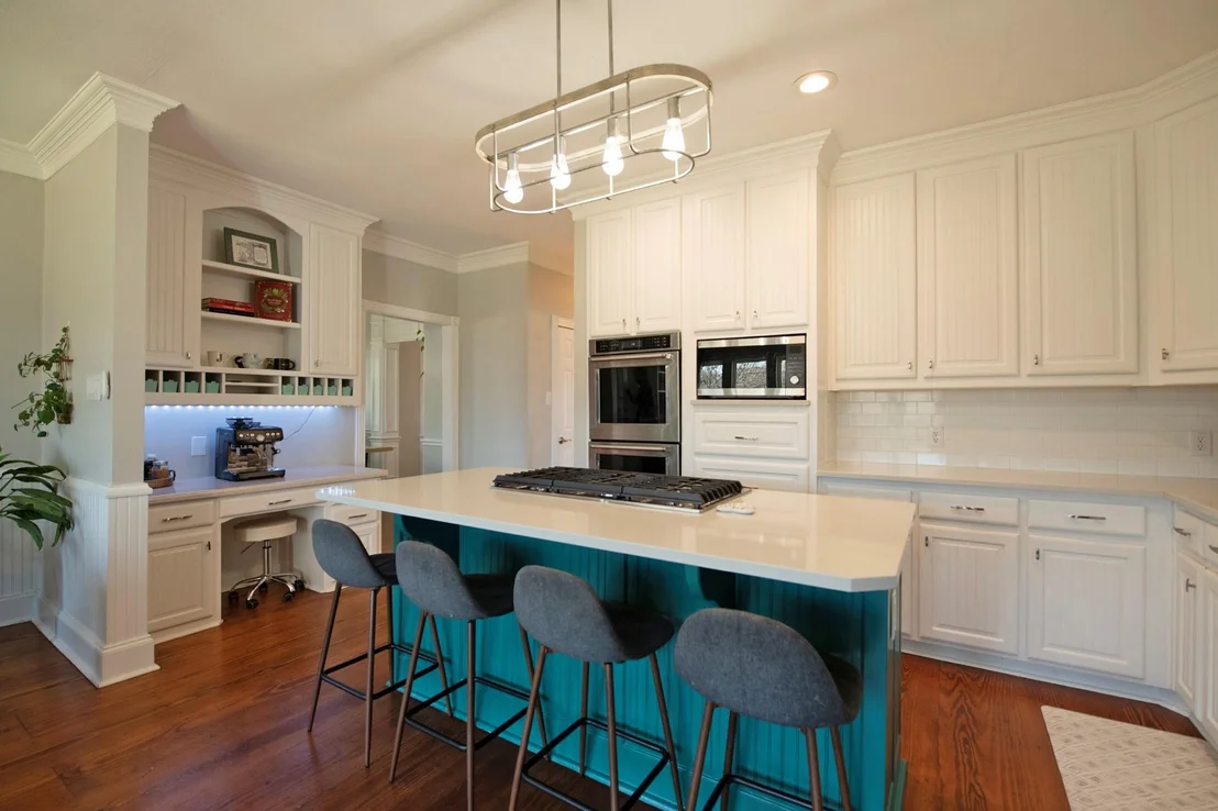 Photo of 405 Chippendale Drive