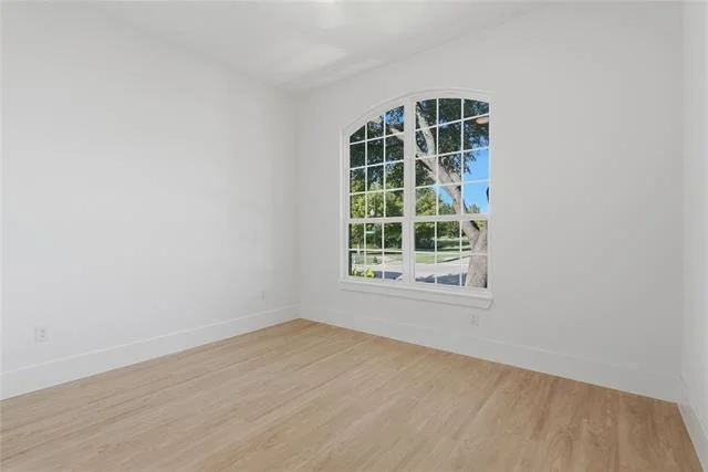 Photo of 8125 Sutherland Lane
