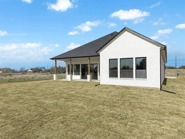 Photo of 19071 White Bluff Drive