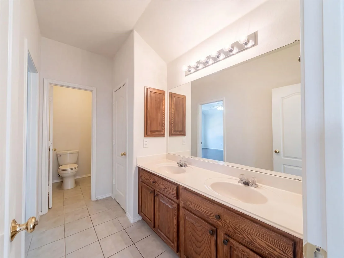 Photo of 1304 Grapevine Drive