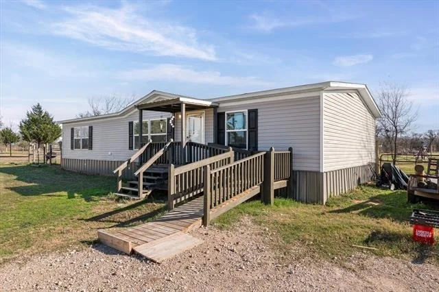 Photo of 1639 Elm Lake Road