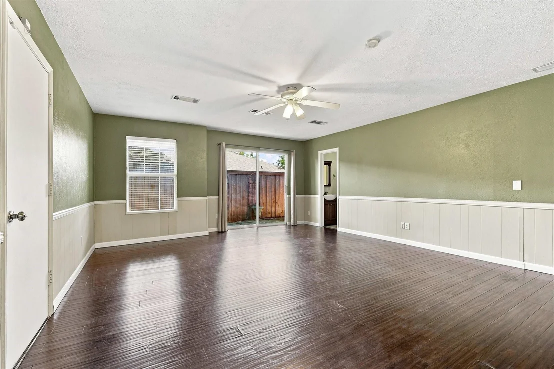 Photo of 2525 Eucalyptus Drive