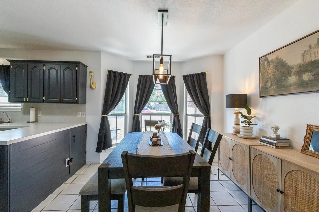 Photo of 4450 Cole Drive