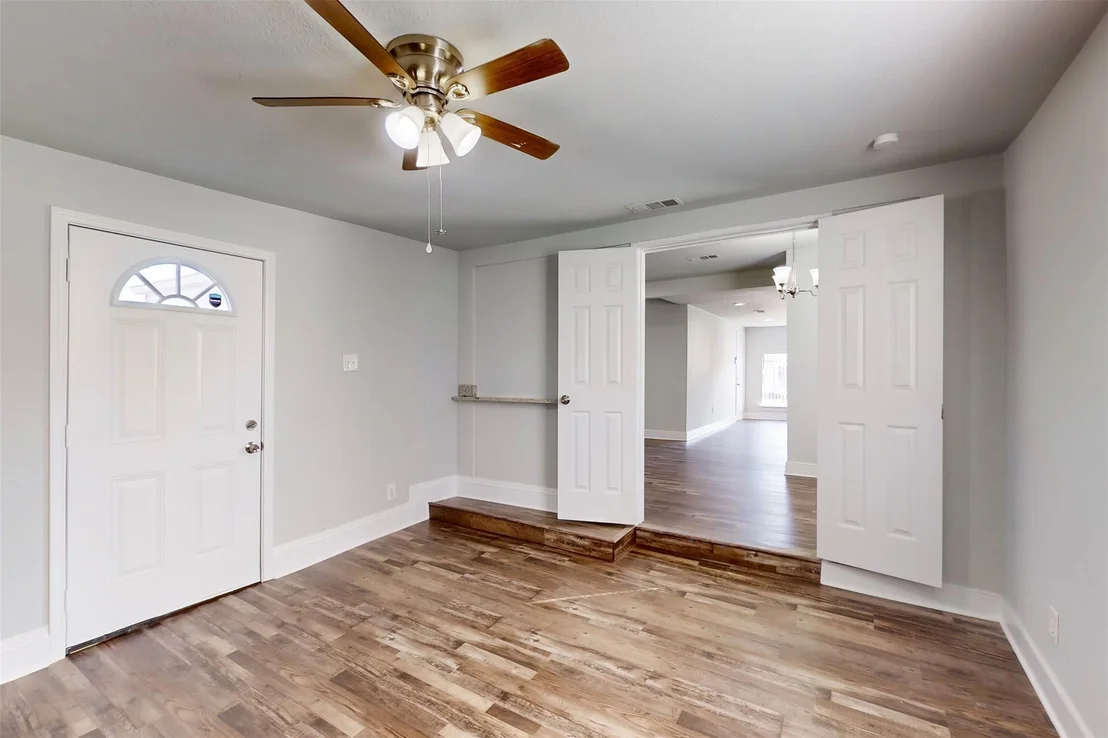 Photo of 2667 Custer Drive