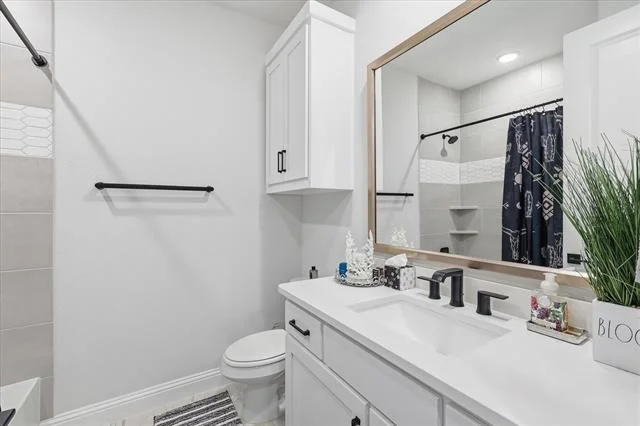 Photo of 7221 Redwood Road