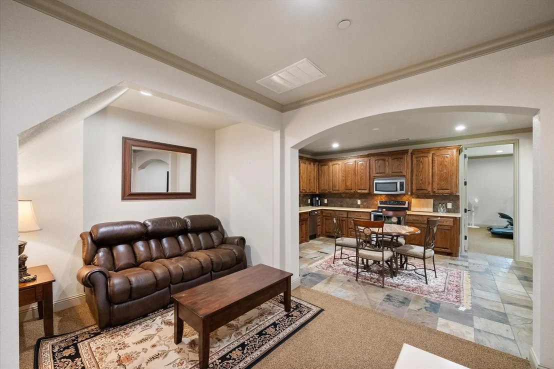 Photo of 103 Oak Grove Lane