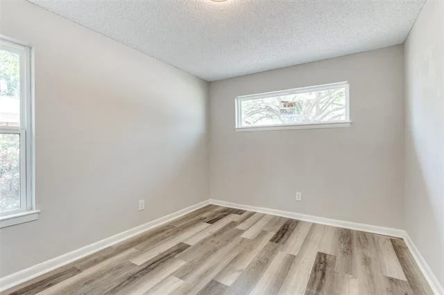 Photo of 1541 Cloverdale Drive
