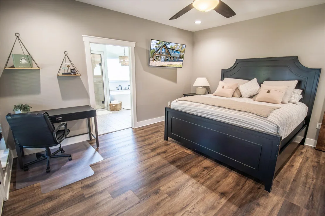 Photo of 449 Lakeview Circle