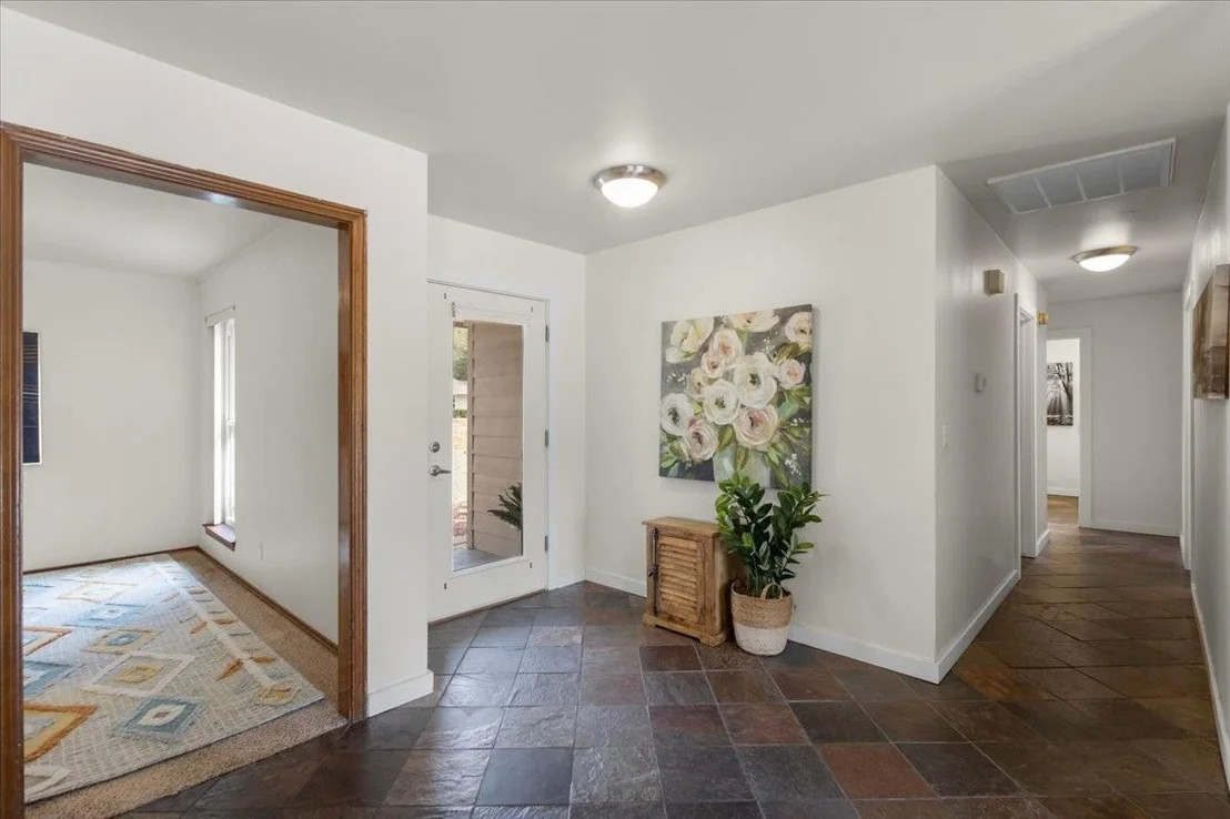 Photo of 306 Lone Star Lane