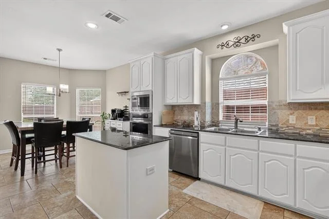 Photo of 5425 Rolling Meadows Drive