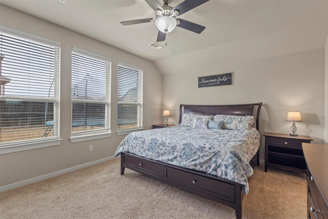Photo of 1300 Lawnview Drive