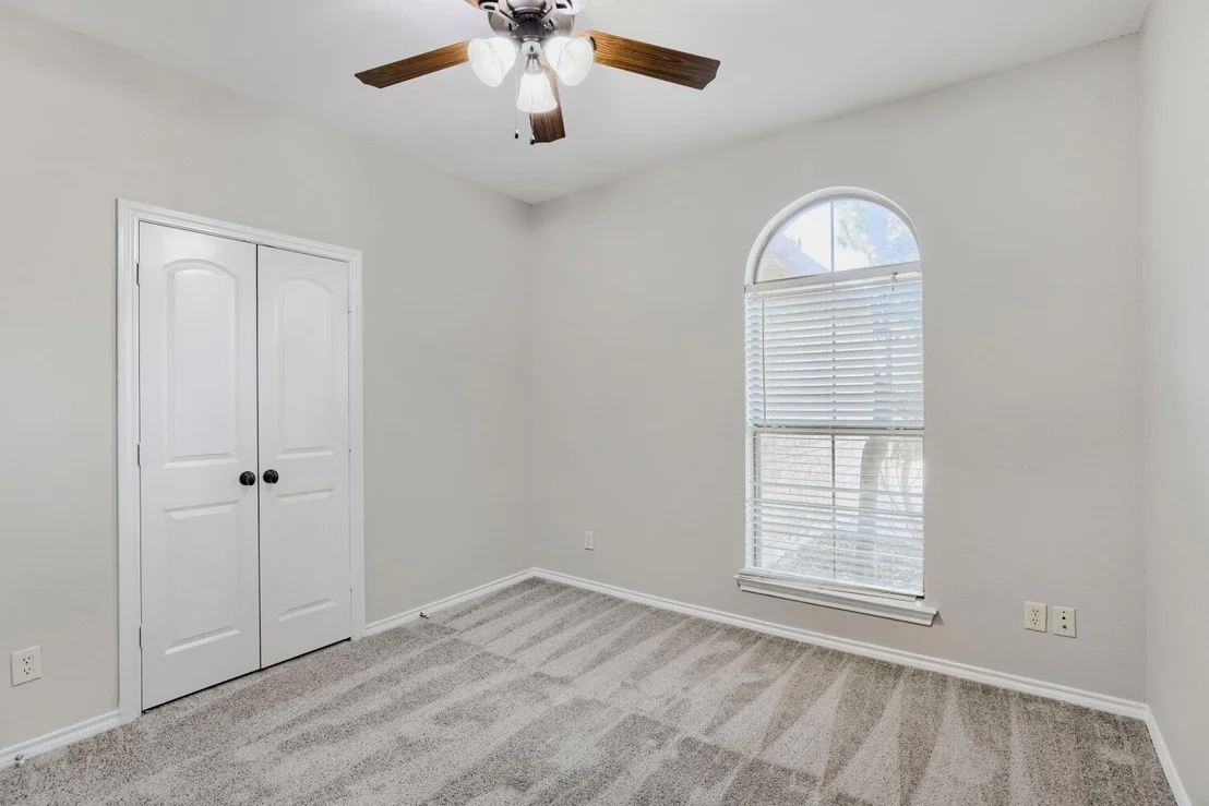 Photo of 1104 Irwin Drive
