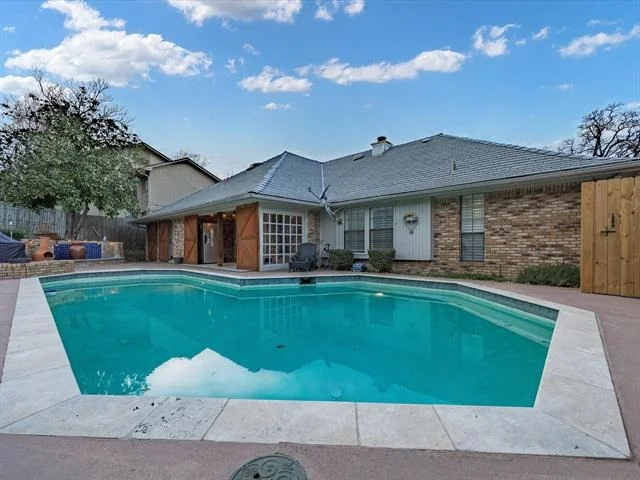 Photo of 6606 Canalview Drive