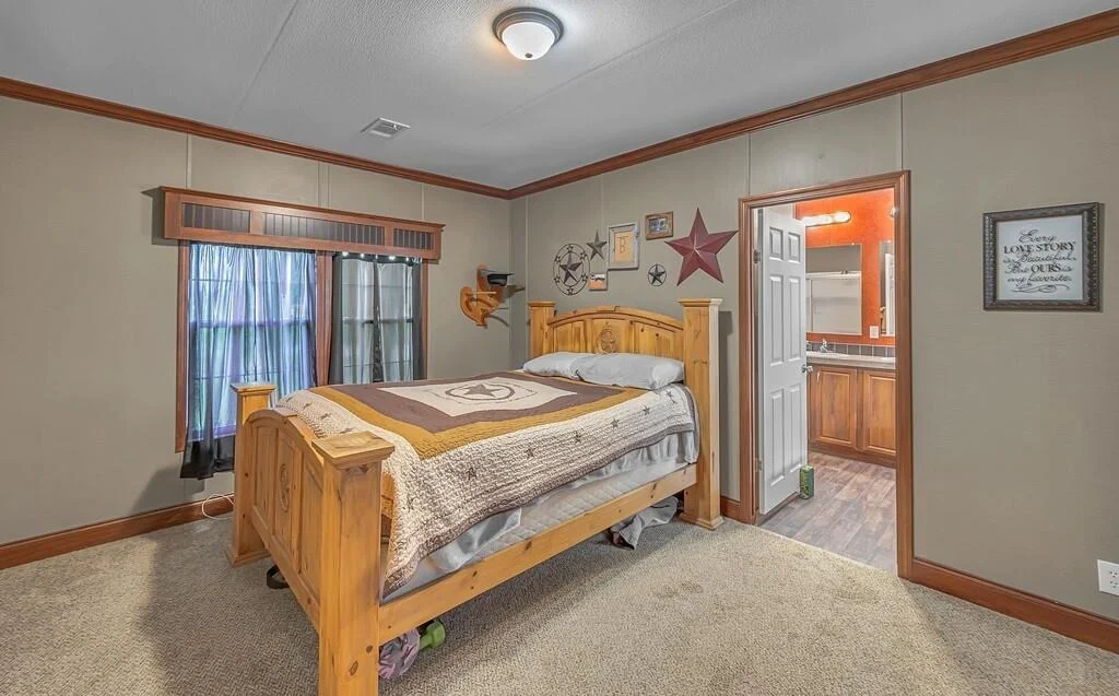 Photo of 1176 Blue Cut Road N