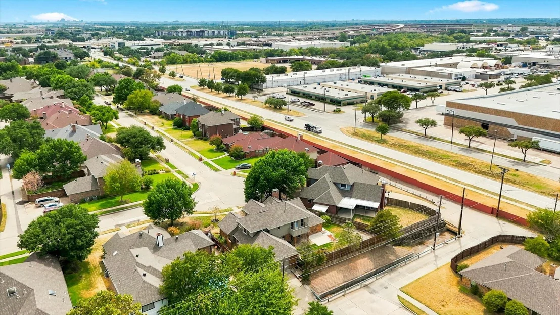 Photo of 1222 Dentonshire Drive