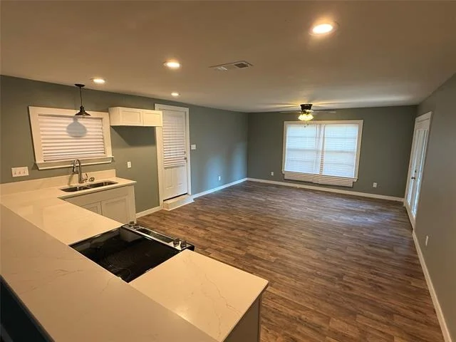 Photo of 606 Colonial Drive