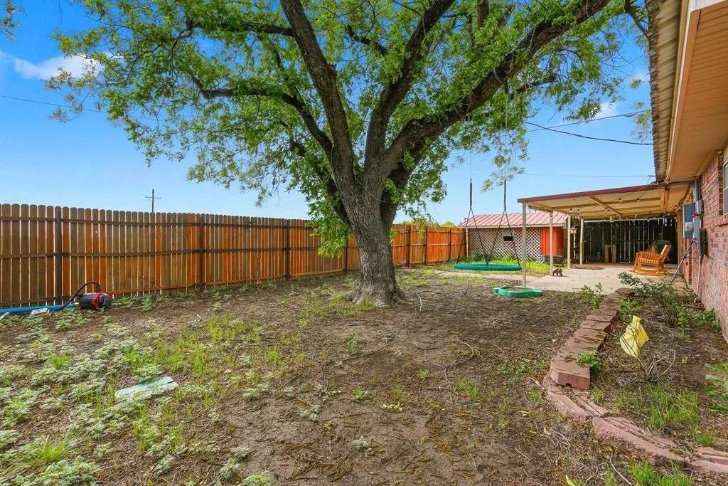 Photo of 1435 Bandera Dr