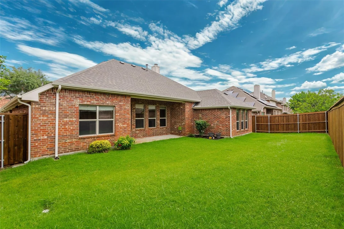 Photo of 1616 Nestledown Drive