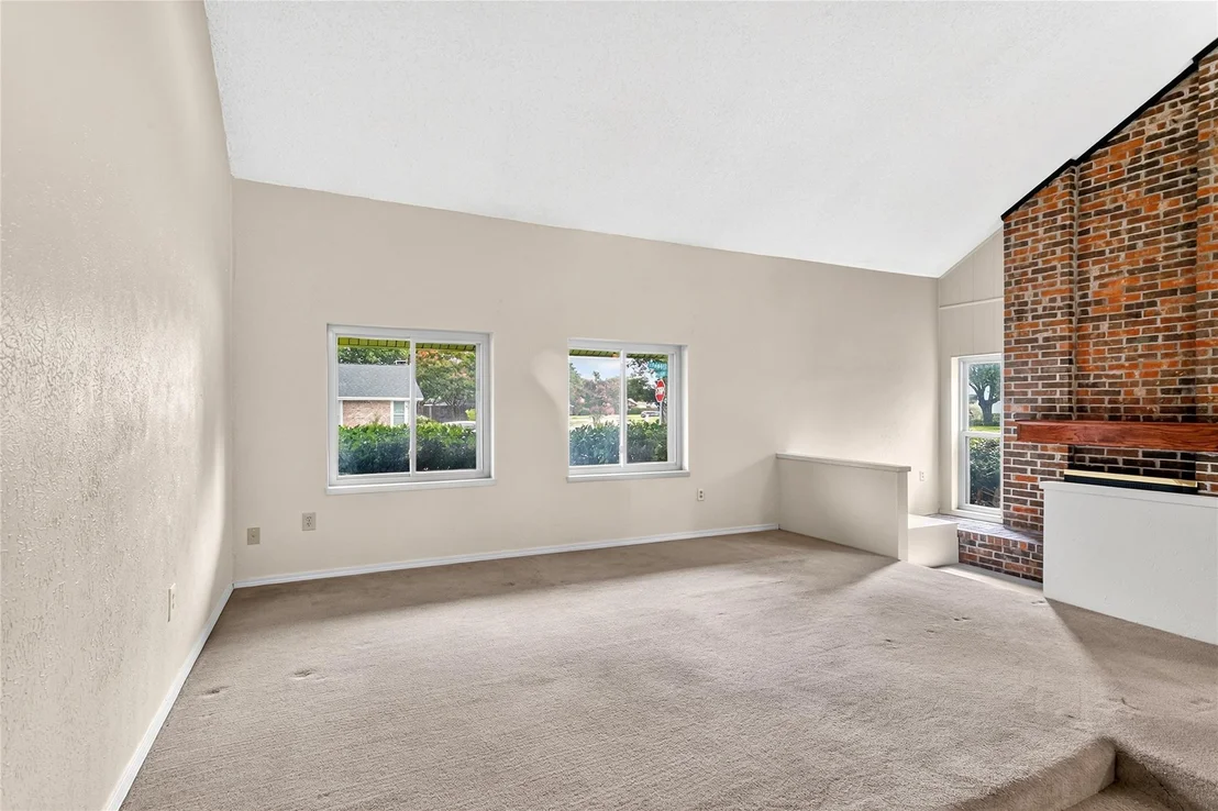 Photo of 3302 Ivanhoe Lane