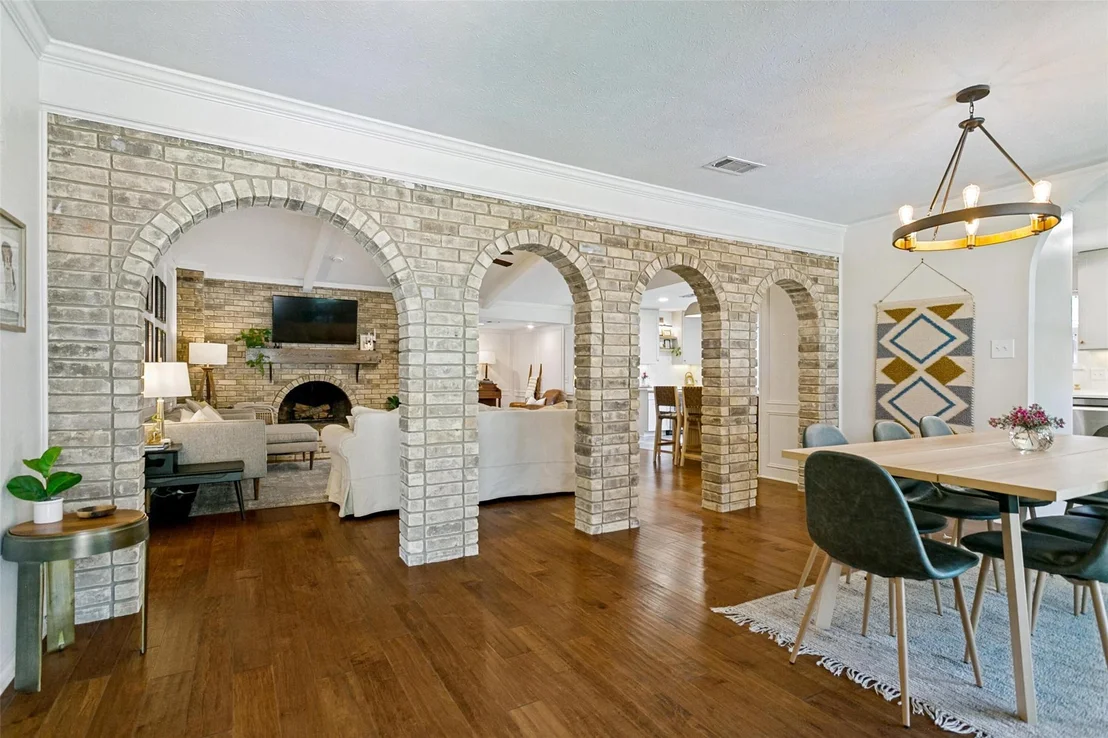 Photo of 2736 Grandview Drive