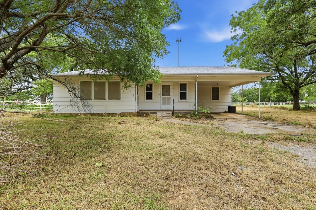 Photo of 820 Goshen Road