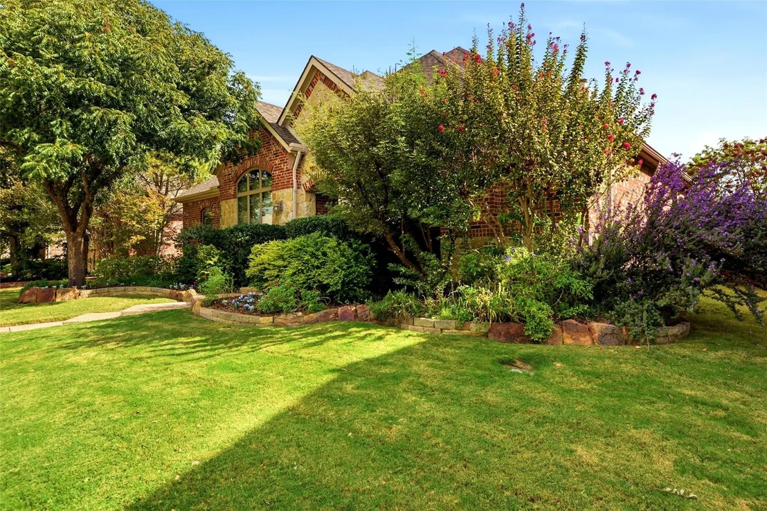 Photo of 9112 Leafy Glade Road