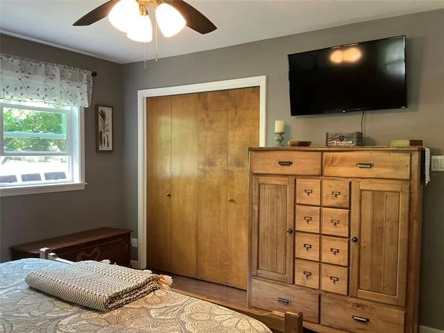 Photo of 900 N Elm Street