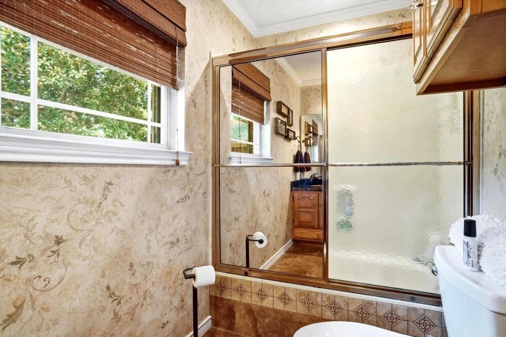 Photo of 665 Private Road 5881