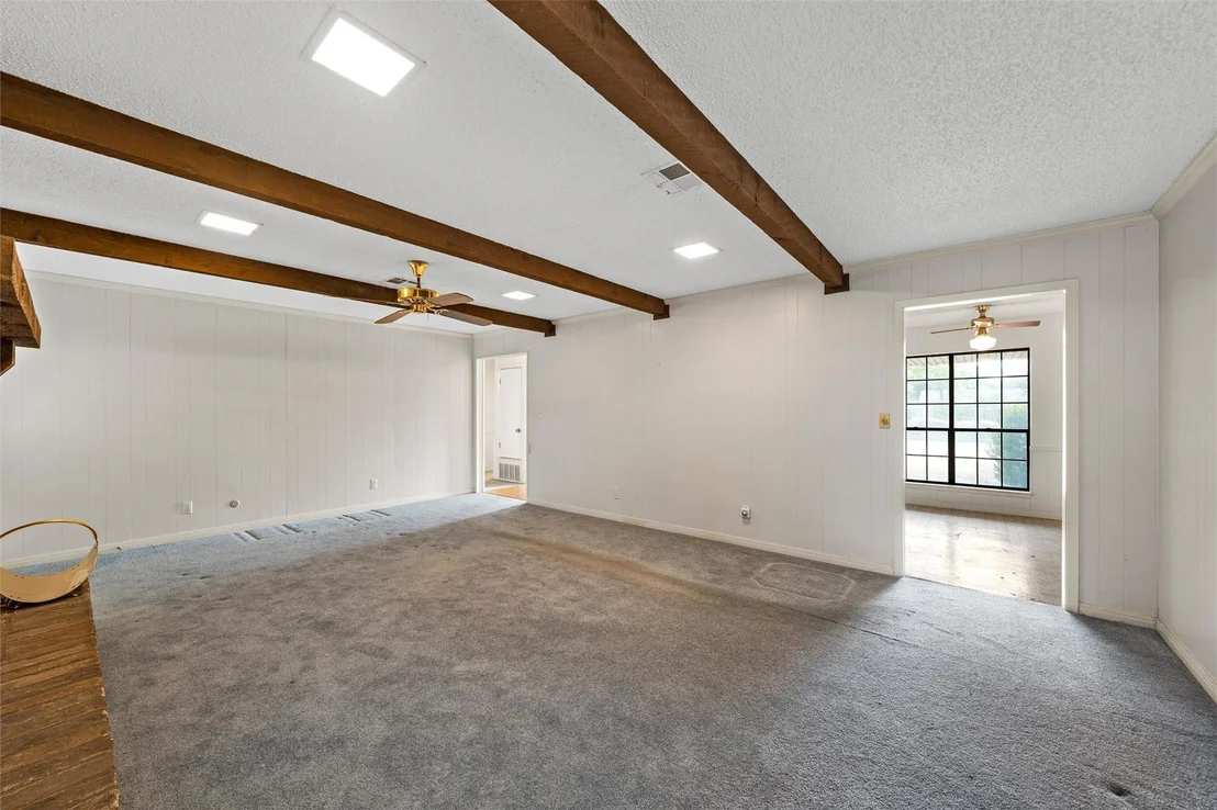 Photo of 400 N Walnut Street