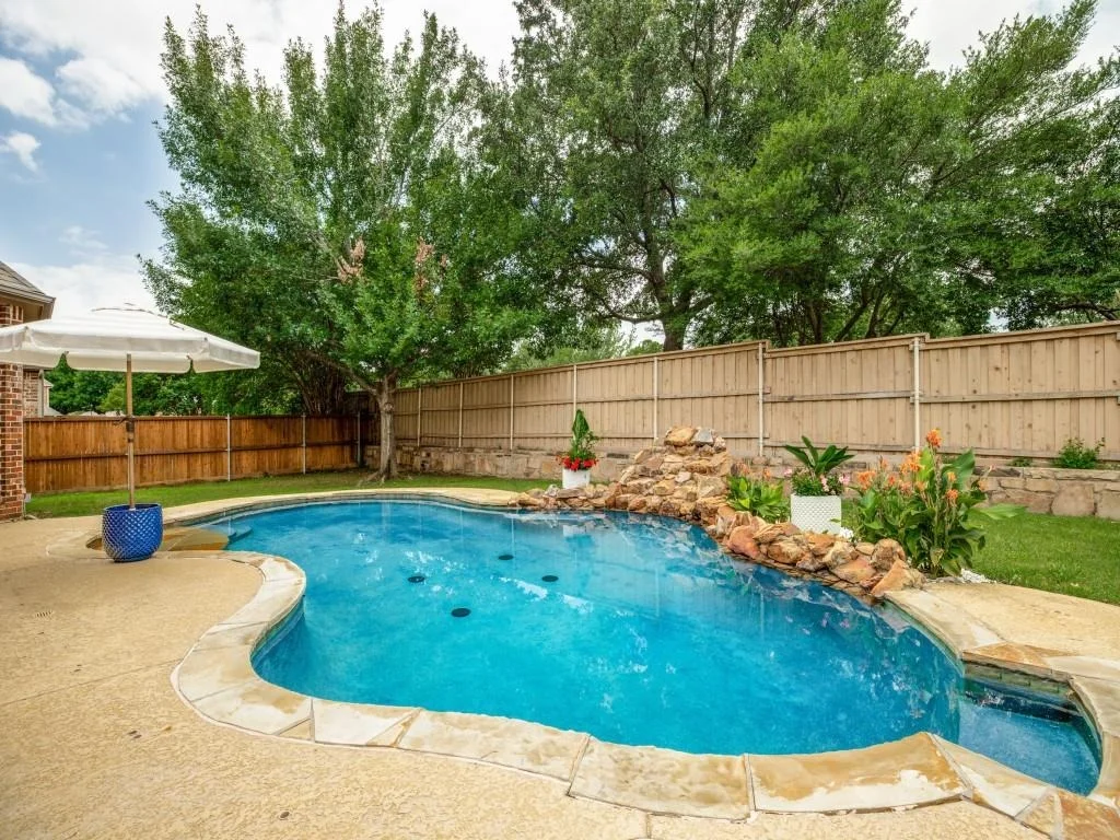 Photo of 1001 Thornapple Drive