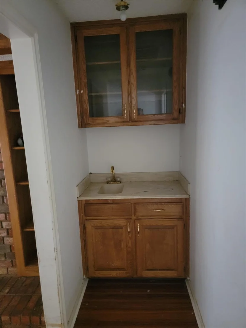 Photo of 4904 Saddleback Road