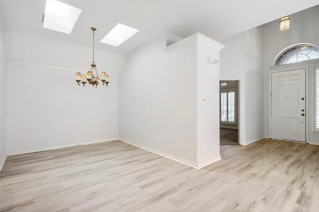 Photo of 8622 Forest Glen Drive