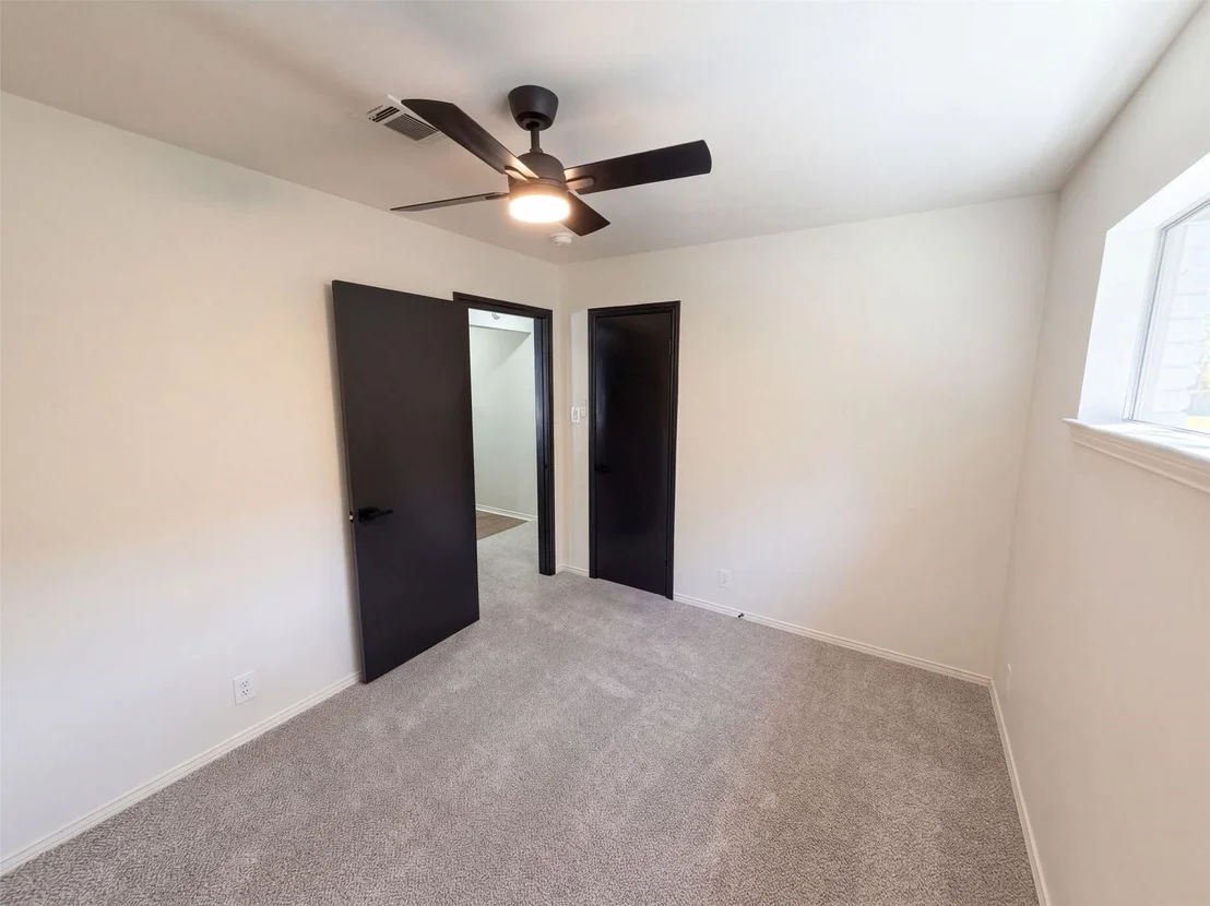 Photo of 1329 Wellington Drive
