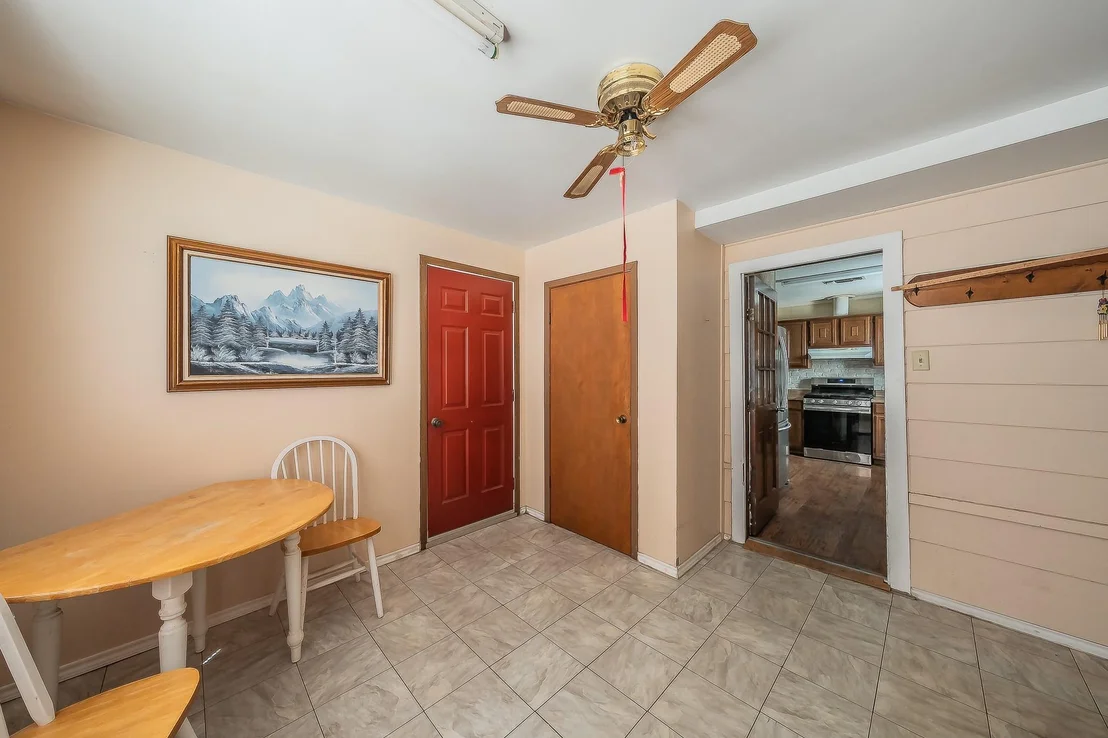 Photo of 1812 Highland Drive E