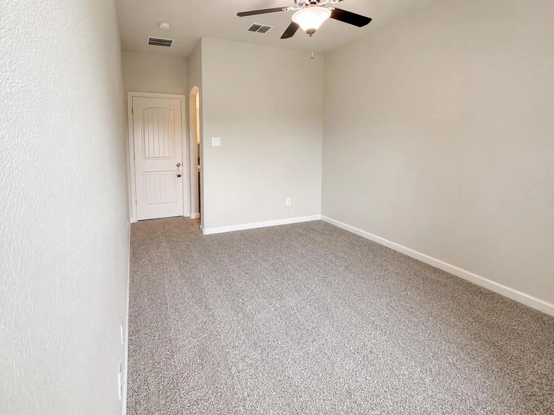 Photo of 347 Chamberlain Drive