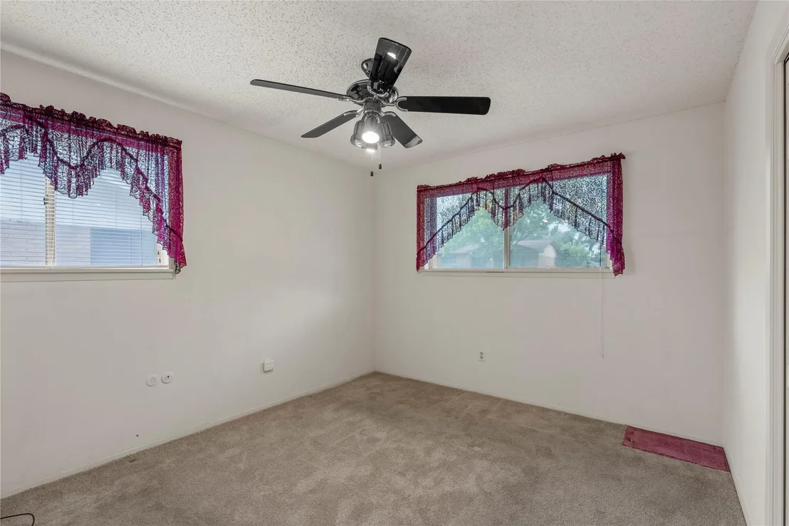 Photo of 5807 Caldwell Street