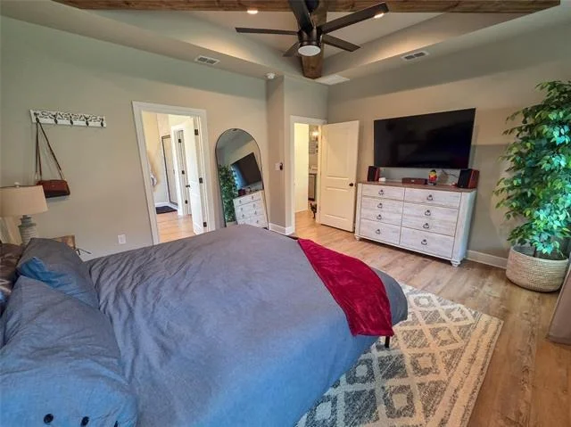 Photo of 5509 Fallbrook Drive