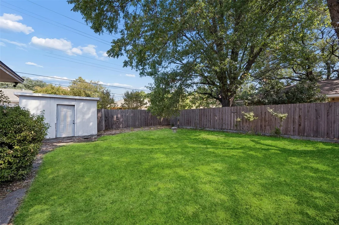 Photo of 5629 Ledgestone Drive