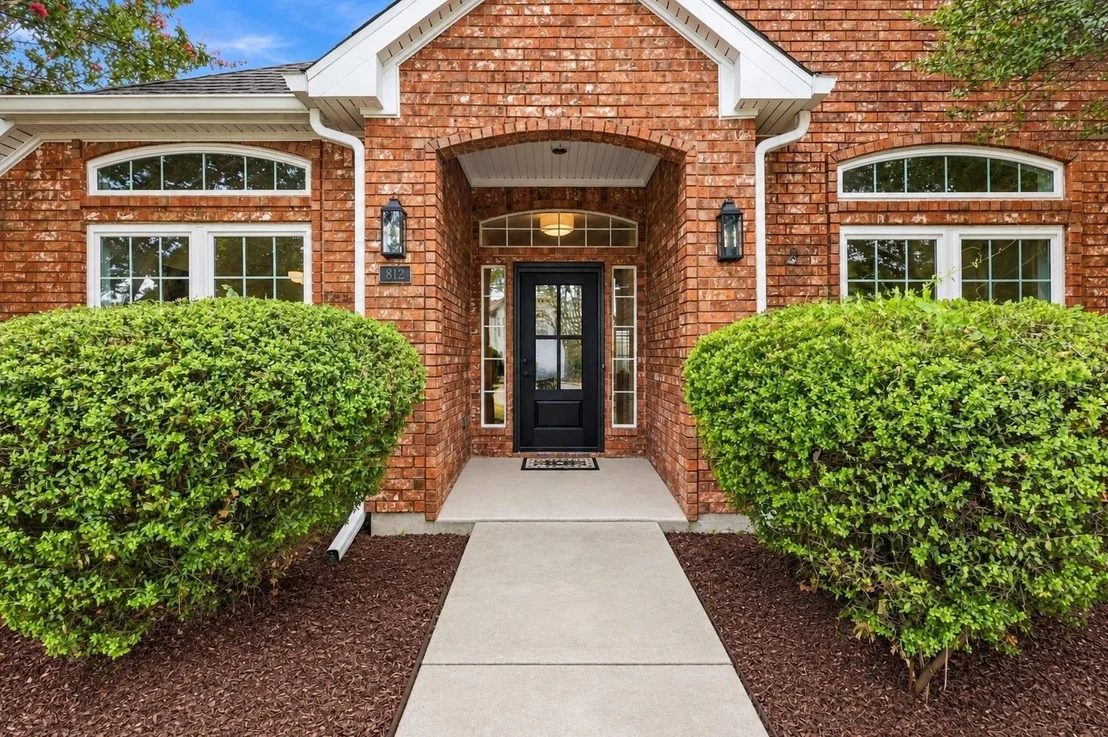 Photo of 812 Fall Drive