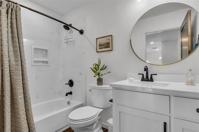 Photo of 211 Knust Circle